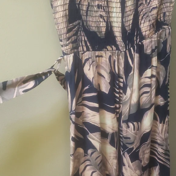 Tropical Print Jumpsuit - Picture 4 of 4